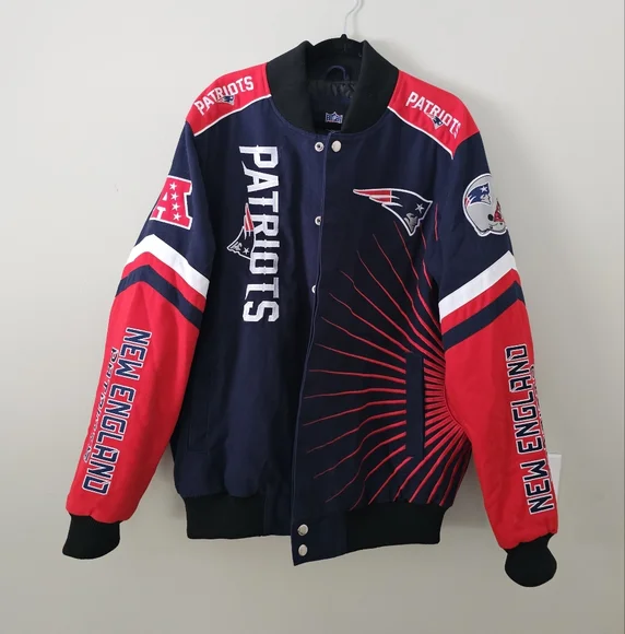NFL New England Patriots Men's G-III Embroidered Logo Bomber